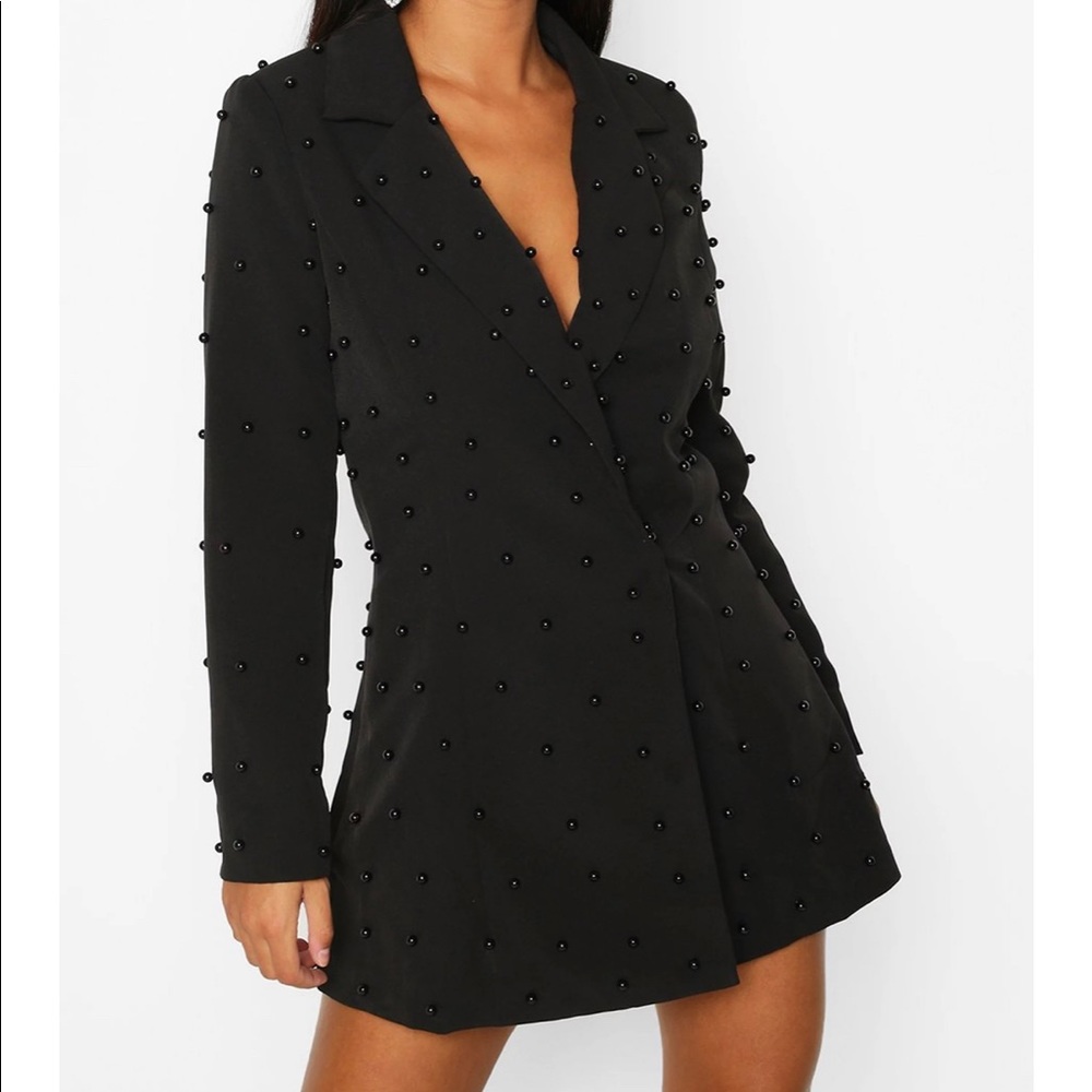 NWT Boohoo Petite Pearl Detail Blazer Dress US size 6